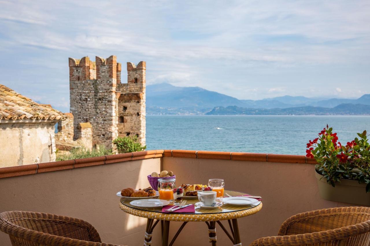 Hotel Degli Oleandri Sirmione Exterior foto